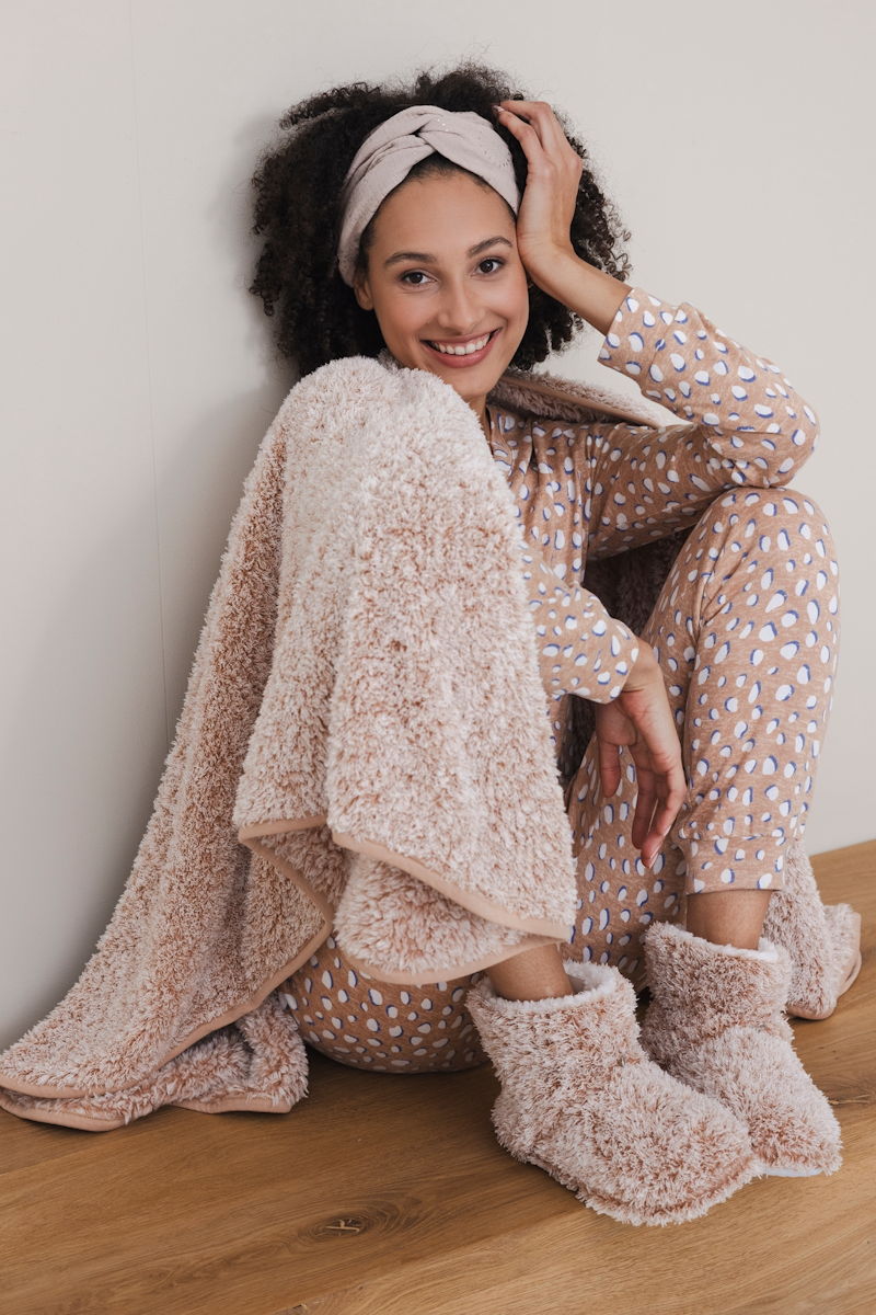 Perzikfleece pyjama speelse vlekken