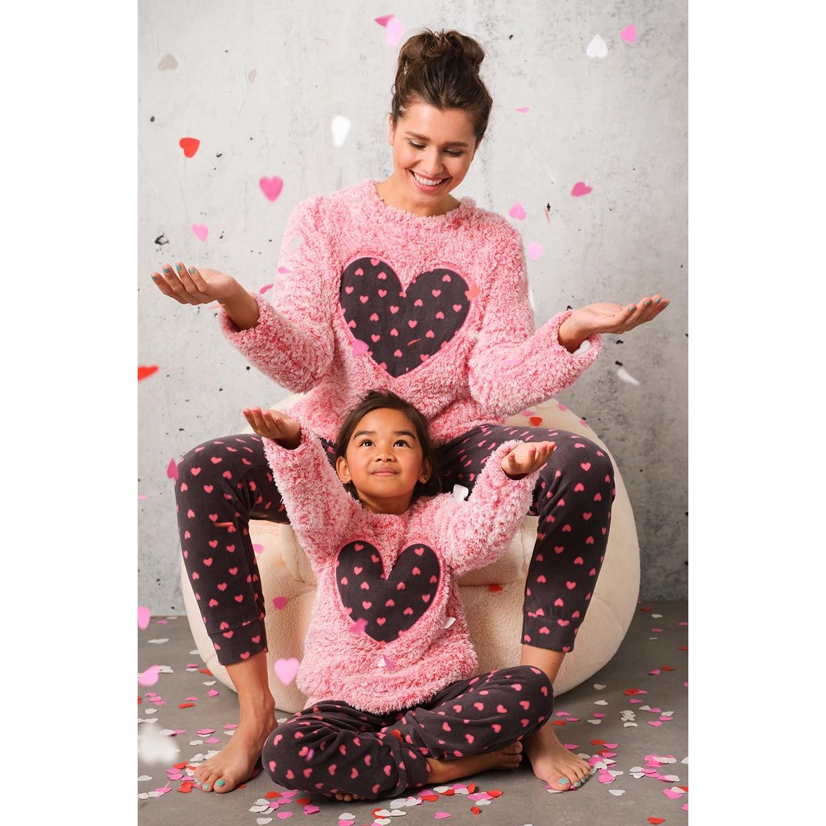 Fluffy fleece roze meisjes huispak | Gratis verzending vanaf € 40,- en gratis retour | Online de mooiste pyjama's, nachthemden, ondermode en