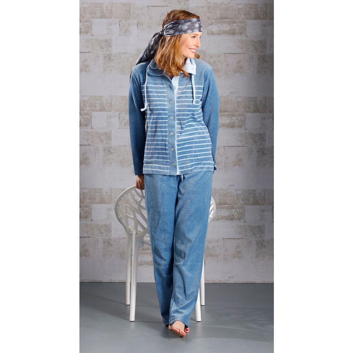 Port Intiem Imitatie Blauw velours huispak dames Pastunette | Gratis verzending | Online de  mooiste pyjama's, nachthemden, ondermode en meer